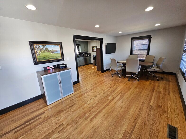 More Photos Of 110 Confederate Dr, Franklin Office Residential For Lease