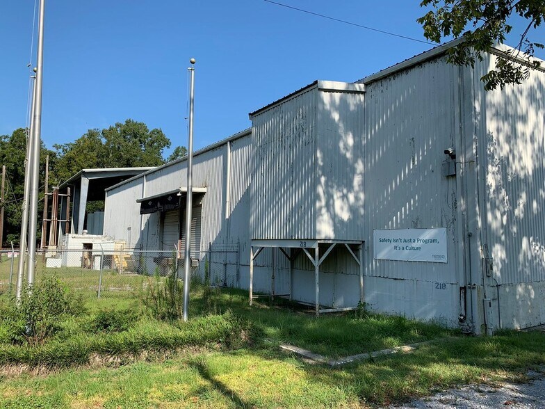 More Photos Of 218 Springfield Rd, Baton Rouge Warehouse For Sale
