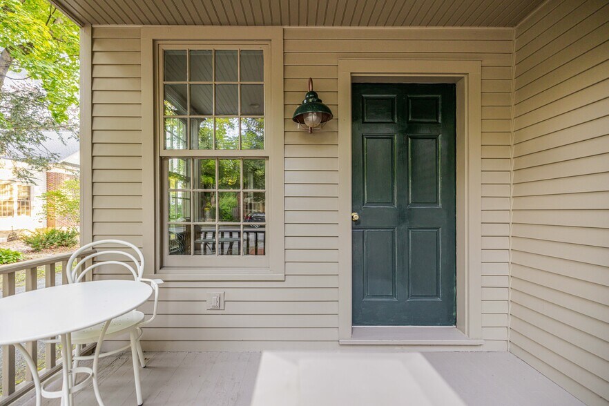 More Photos Of 16 Hudson St, Kinderhook Storefront Retail Residential For Lease