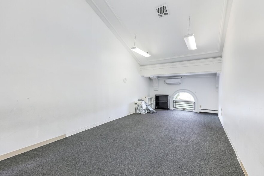 More Photos Of 86 Pleasant St, Marlborough Religious Facility For Sale