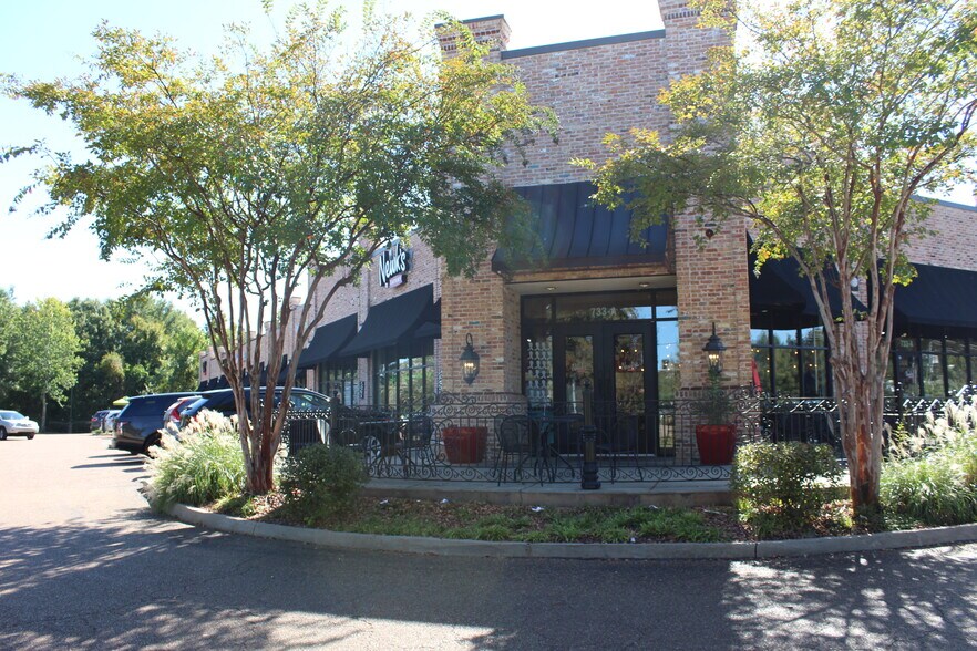 More Photos Of 733 Lake Harbour Dr, Ridgeland Storefront Retail Office For Lease