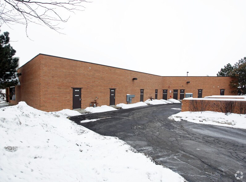 More Photos Of 357-369 W Army Trail Rd, Bloomingdale Unknown For Lease