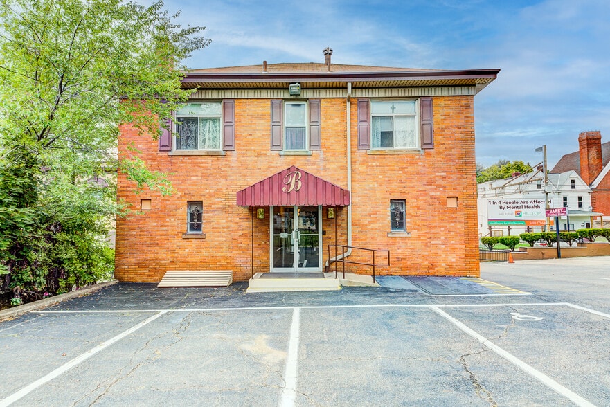 More Photos Of 608 E Warrington Ave, Pittsburgh Storefront Retail Office For Lease