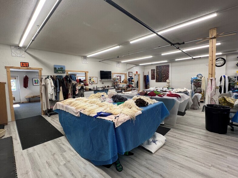 More Photos Of 243 3rd St N, Bayport Office For Sale