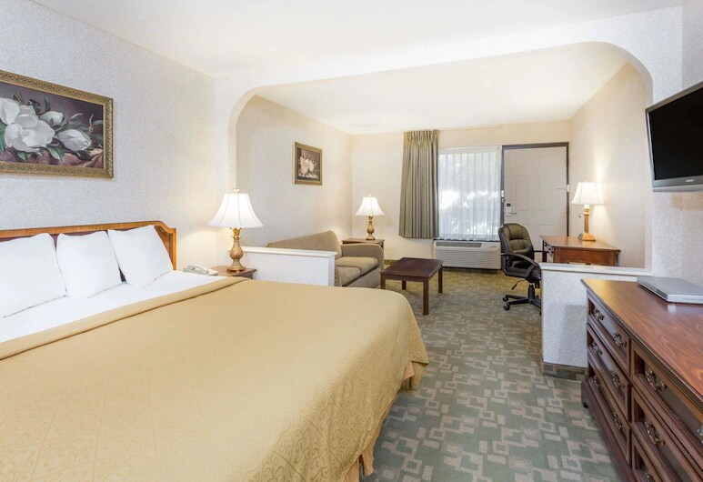 More Photos Of 25297 Lankford Hwy, Onley Hotel For Sale