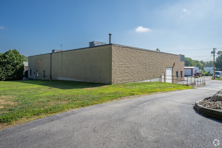 More Photos Of 30 Benefit St, Warwick Medical For Lease