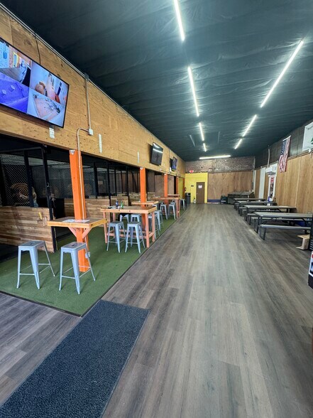 More Photos Of 107-109 N Main St, Payette Storefront For Lease