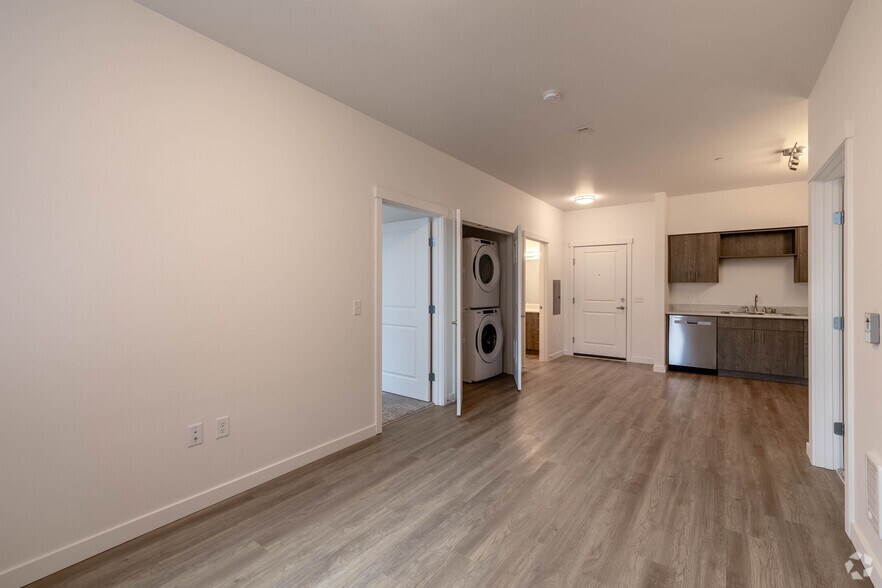 More Photos Of 12548 Lake City Way NE, Seattle Apartments For Lease