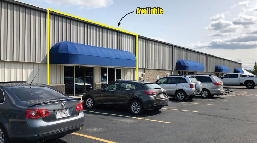 More Photos Of 1-25 Marsh Ct, Madison Showroom For Lease