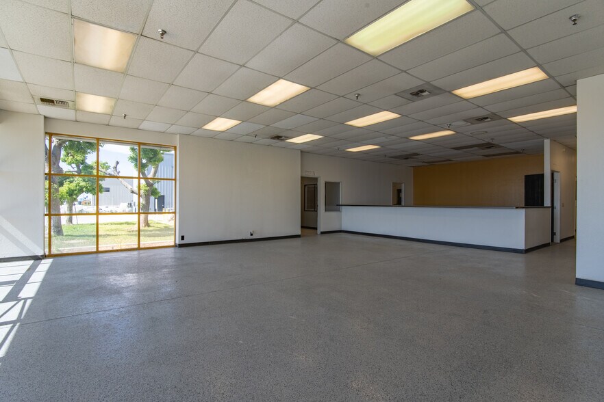 More Photos Of 4608 Saco Rd, Bakersfield Industrial For Lease