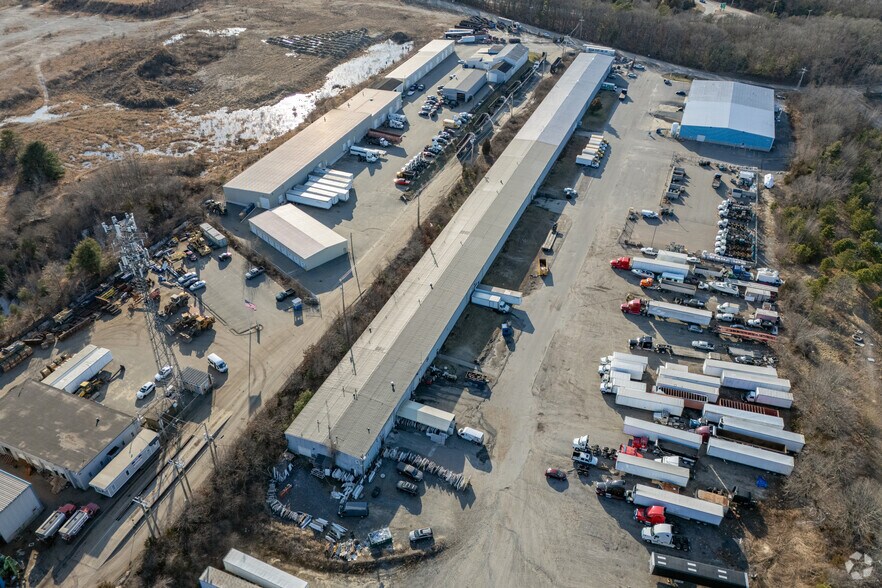 More Photos Of 13 Ridge Hill Rd, Assonet Warehouse For Lease