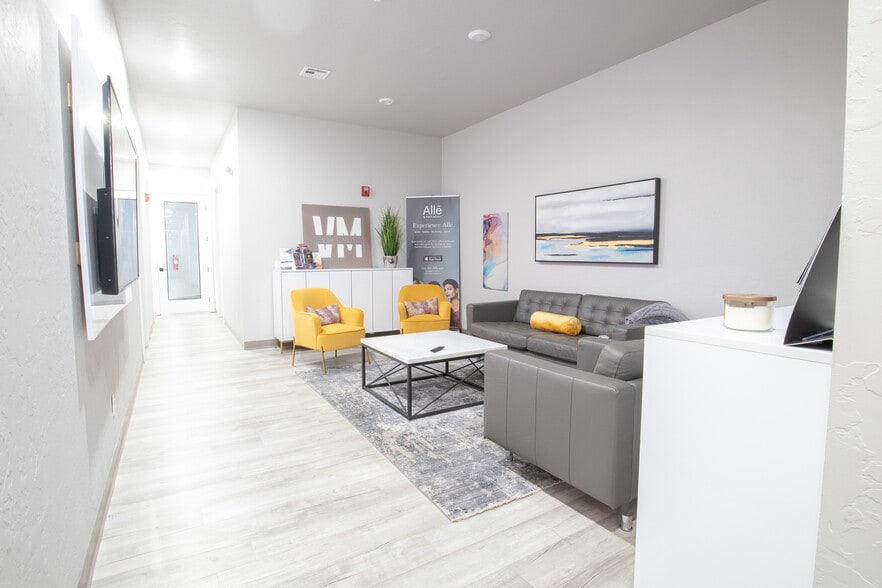 More Photos Of 880 W Main St, Duncan Healthcare For Sale
