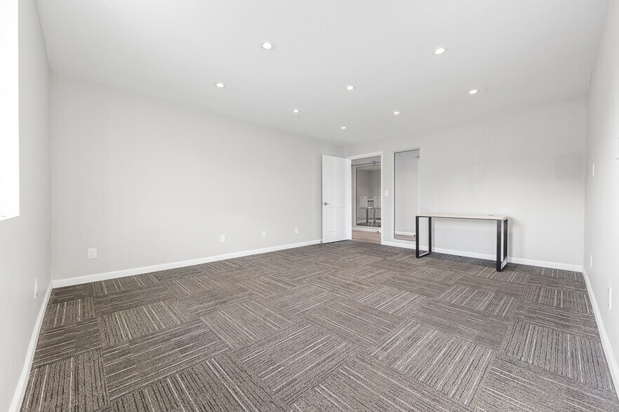 More Photos Of 544 Pearl Rd, Brunswick Freestanding For Sale