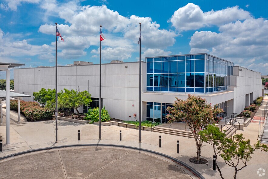 More Photos Of , San Antonio Flex For Sale