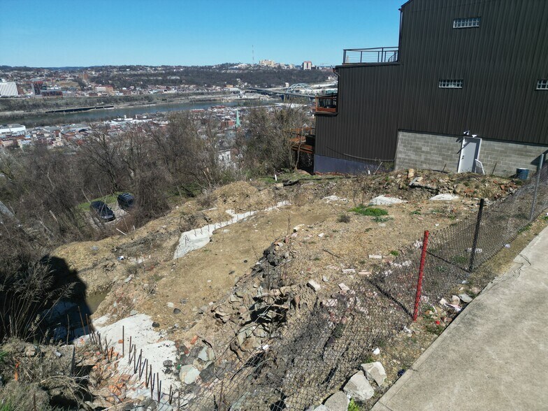 More Photos Of 1035 E Warrington Ave, Pittsburgh Land For Sale