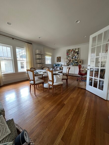 More Photos Of 3082 E Shadowlawn Ave NE, Atlanta Freestanding For Lease