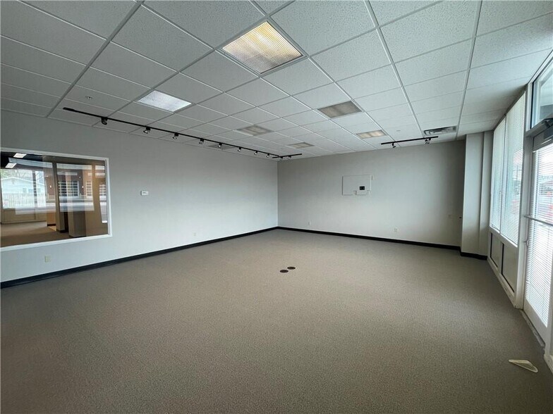 More Photos Of 206 SW 8th St, Bentonville Apartments For Lease