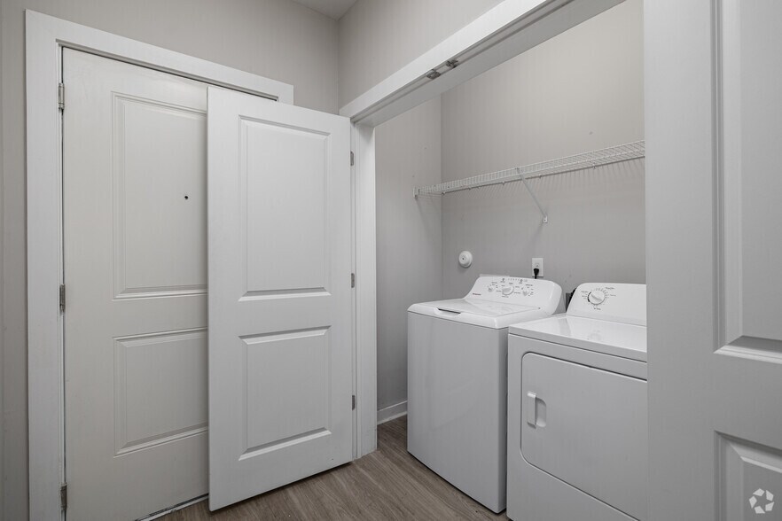 More Photos Of 540 Selma St, Savannah Apartments For Lease