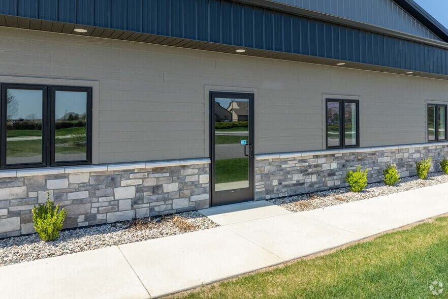 More Photos Of 280 Cr-325 E, Valparaiso Warehouse For Sale