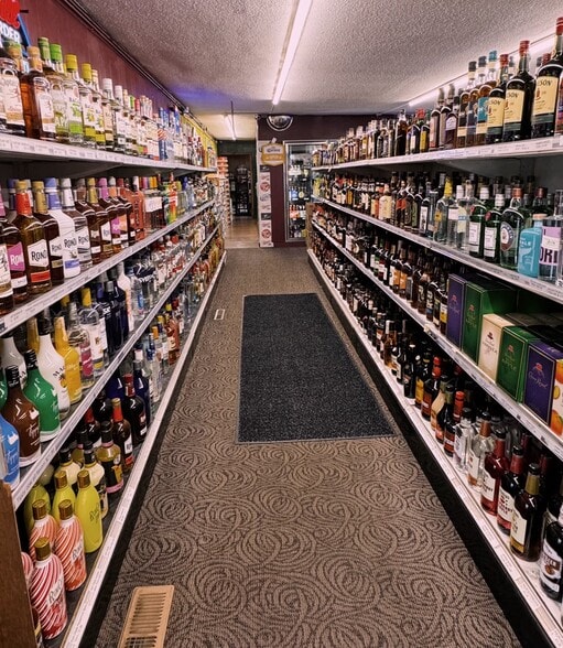 More Photos Of 2345 County Road H2, Mounds View Freestanding For Sale