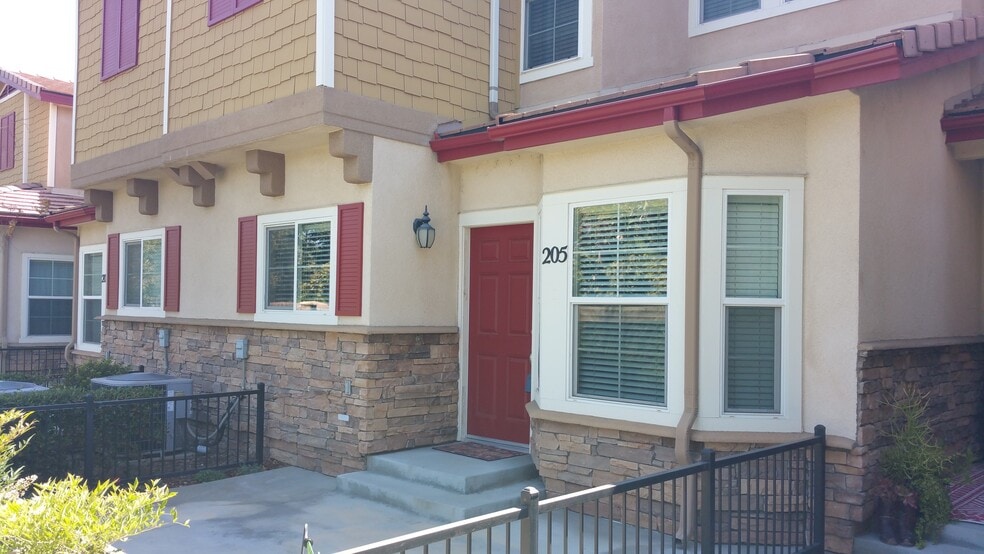 More Photos Of 1510 Orange Ave, Redlands Multifamily For Sale