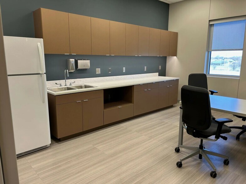 More Photos Of 8516 S Portland Ave, Oklahoma City Medical For Lease