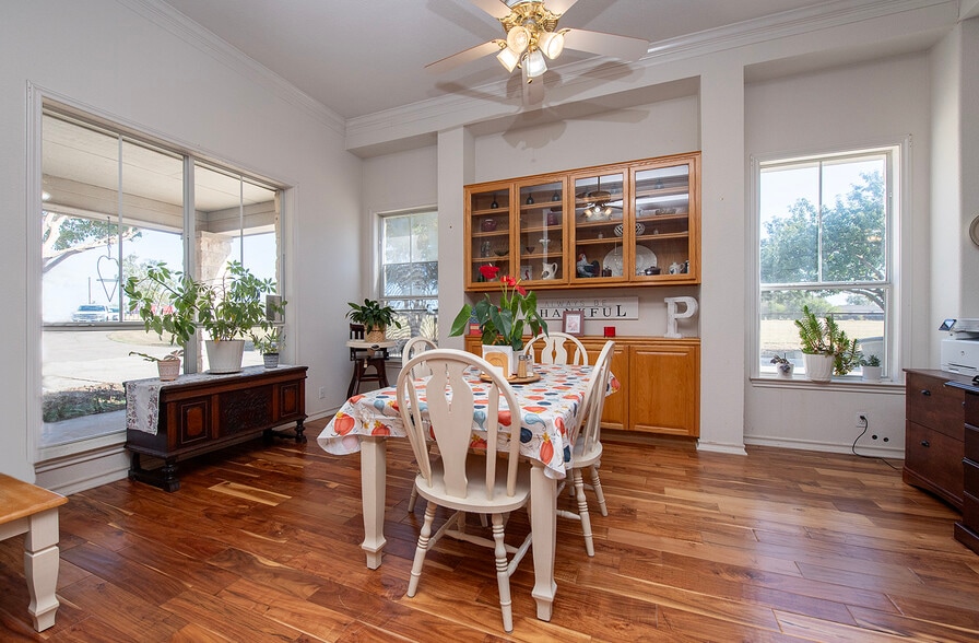 More Photos Of 1833 County Road 305, Jarrell Land For Sale