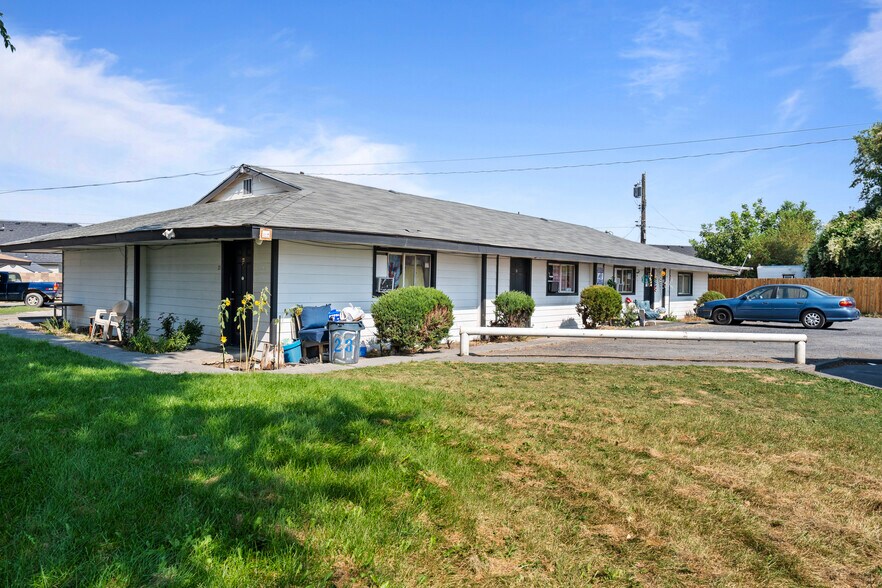 More Photos Of 4278 Grape Dr, Moses Lake Apartments For Sale