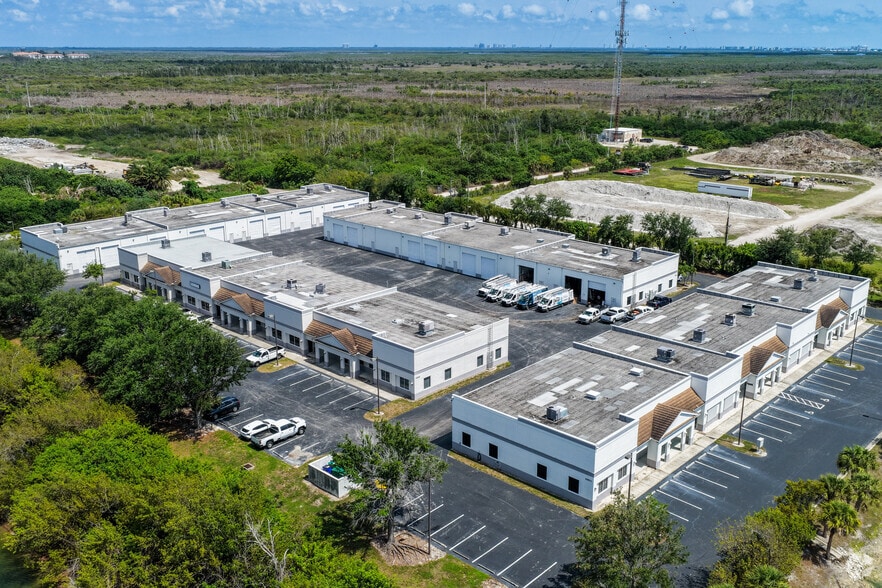 More Photos Of 10801 Sunset Plaza Cir, Fort Myers Industrial For Sale