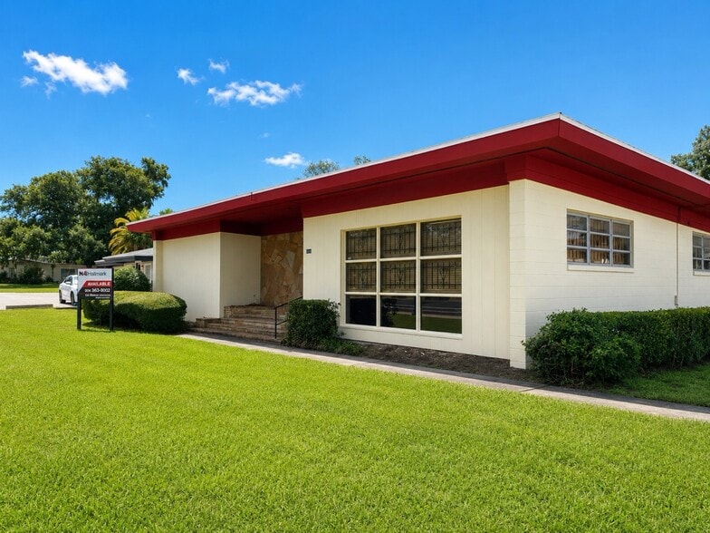 More Photos Of 6404 Arlington Rd, Jacksonville Office For Sale