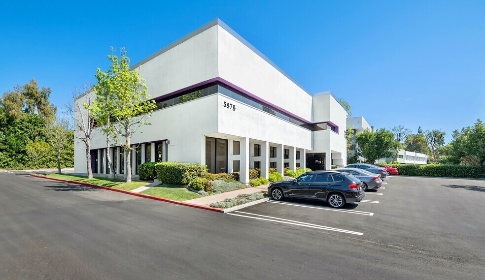 More Photos Of 5875 Green Valley Cir, Culver City Loft Creative Space For Lease