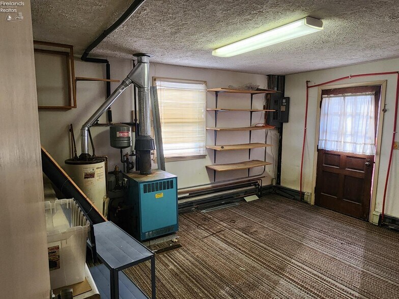 More Photos Of 1431 Hayes Ave, Sandusky Storefront Retail Office For Sale