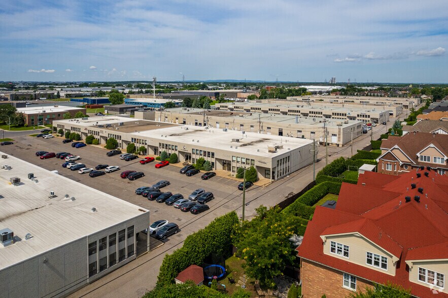 More Photos Of 2403-2467 Rue Guénette, Saint-Laurent Unknown For Lease