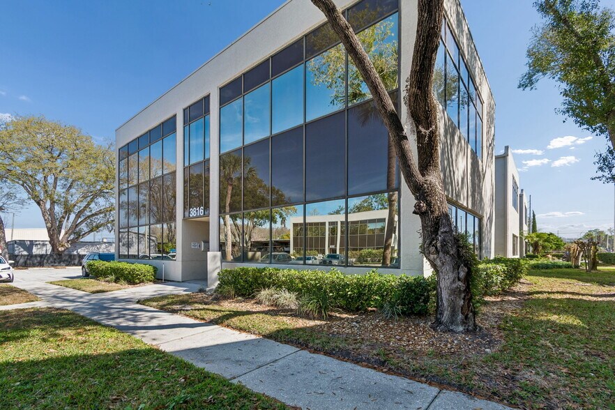 More Photos Of 3816 Gunn Hwy, Tampa Loft Creative Space For Sale