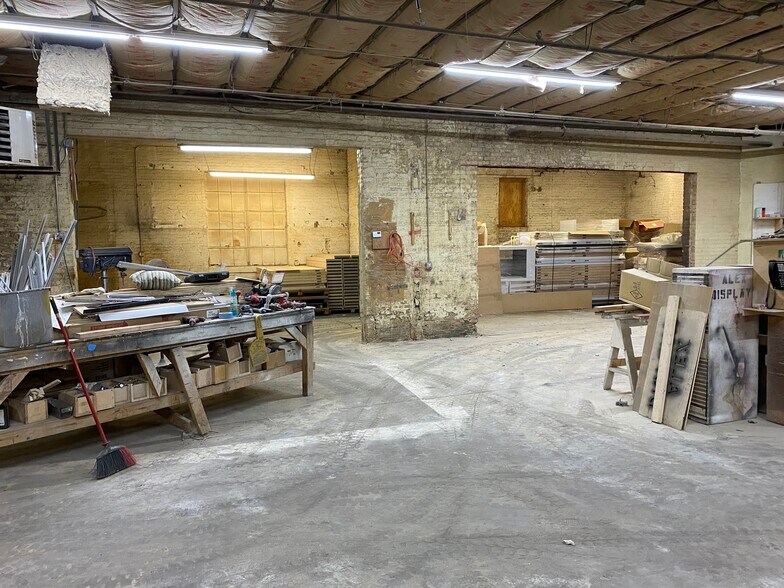 More Photos Of 401 N Leavitt St, Chicago Manufacturing For Sale