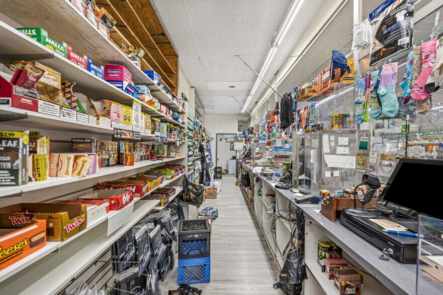 More Photos Of 10644 Morang Dr, Detroit Storefront For Sale