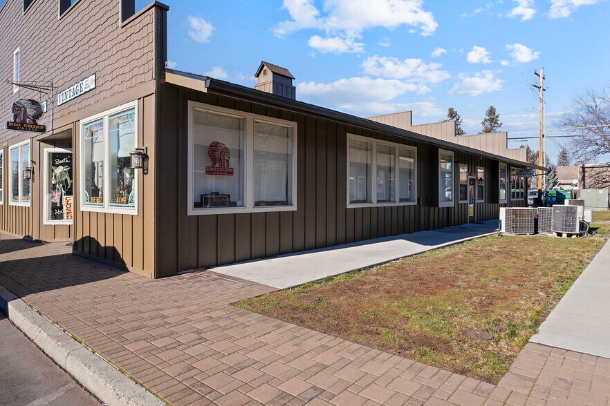More Photos Of 352 E Hood Ave, Sisters General Retail For Sale