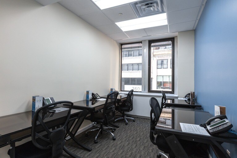 More Photos Of 369 Lexington Ave, New York Coworking Space
