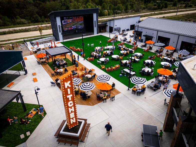 More Photos Of 4210 Philips Farm Rd, Columbia Unknown For Lease