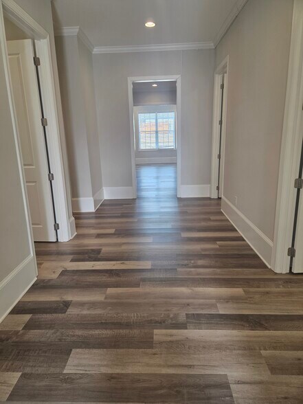 More Photos Of 4300 Westbrook Building B, Suwanee Medical For Lease