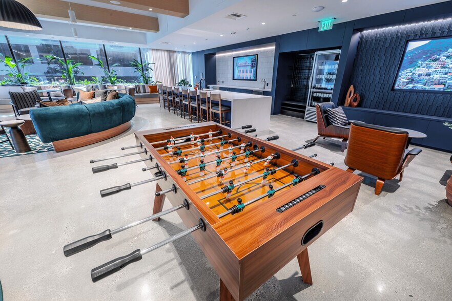 More Photos Of 841 Apollo St, El Segundo Office For Lease