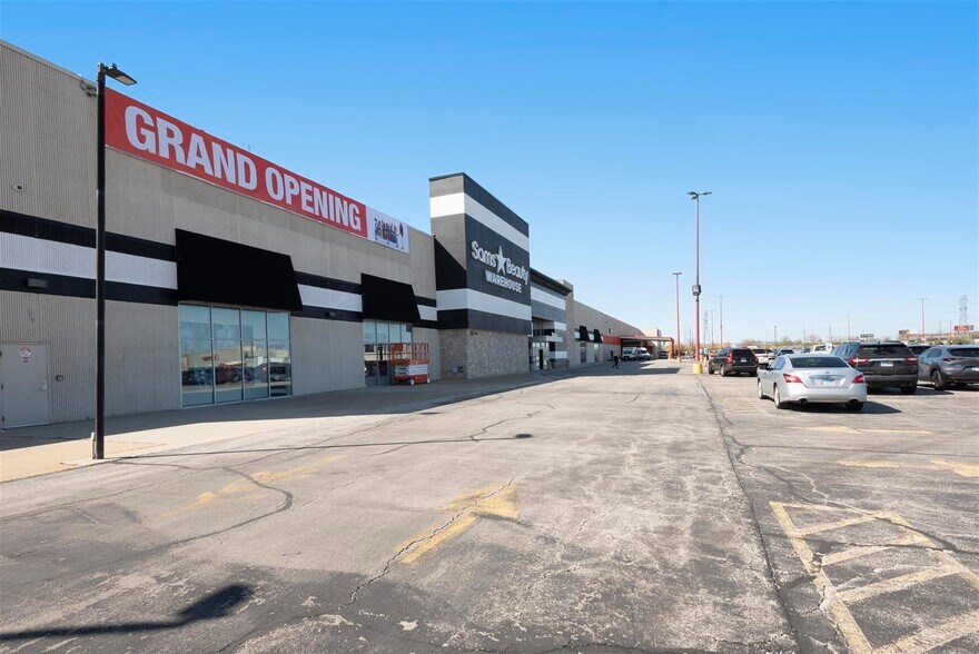 More Photos Of 7200 S Cicero Ave, Chicago Freestanding For Sale