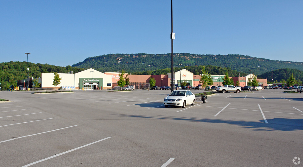 Primary Photo Of 541 Signal Mountain Rd, Chattanooga Unknown For Lease