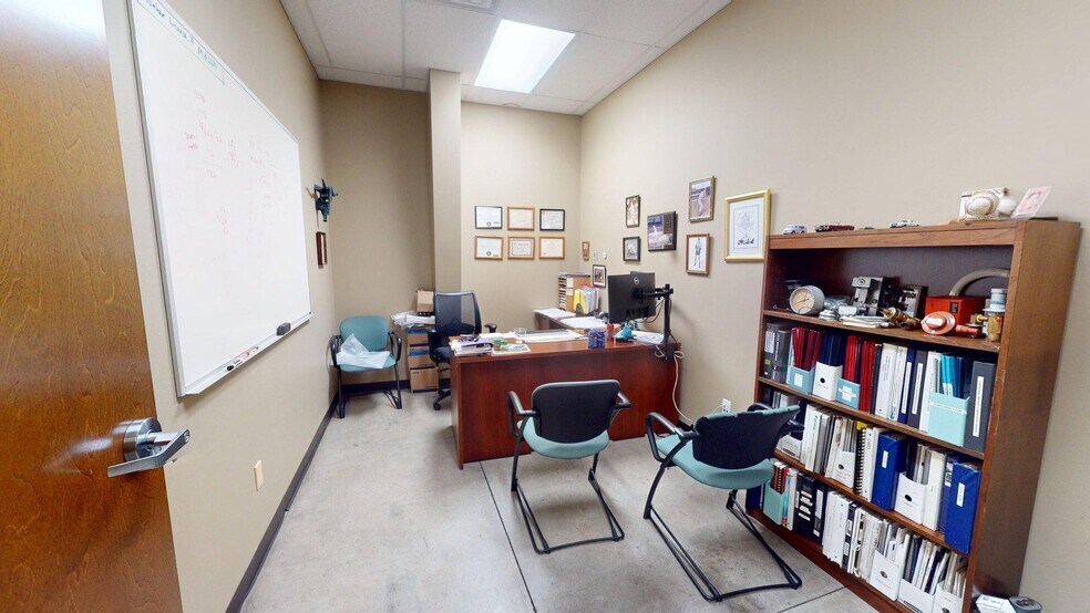 More Photos Of 2201 Patterson Industrial Dr, Pflugerville Warehouse For Lease