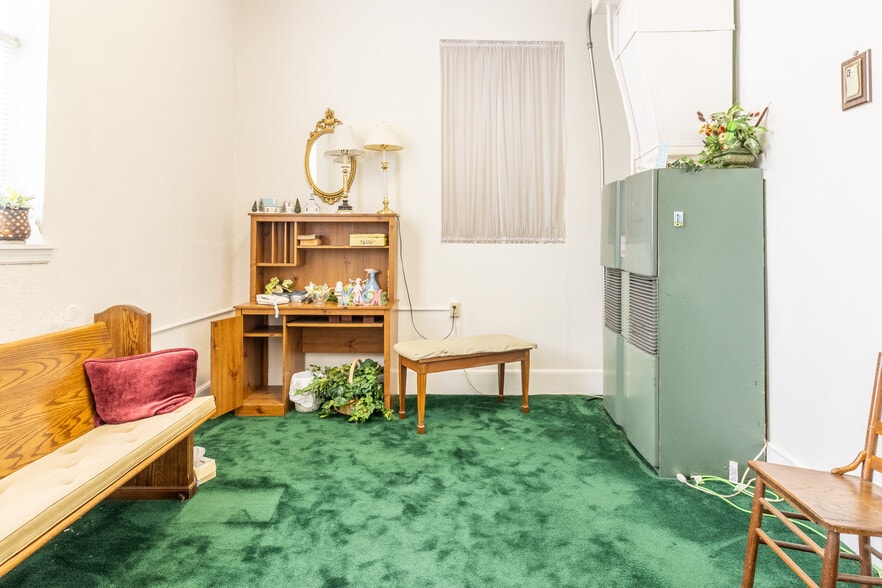 More Photos Of 5502 Dayton Blvd, Chattanooga Religious Facility For Sale