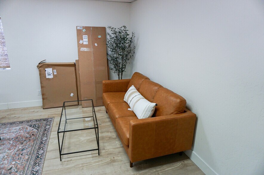 More Photos Of 1455 E University Dr, Mesa Showroom For Sale