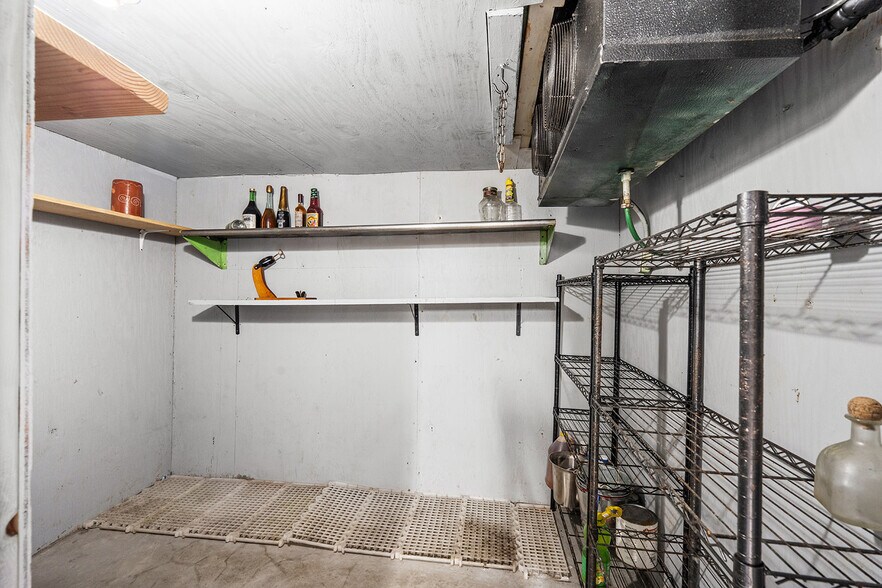 More Photos Of 631 Schuyler Ave, Kearny Apartments For Lease