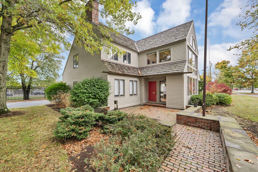 Primary Photo Of 68 Lyme Rd, Hanover Office Residential For Sale