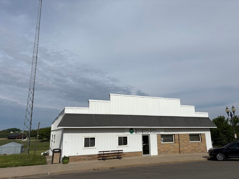 Primary Photo Of 415 Broad Ave, Stanton Industrial For Sale