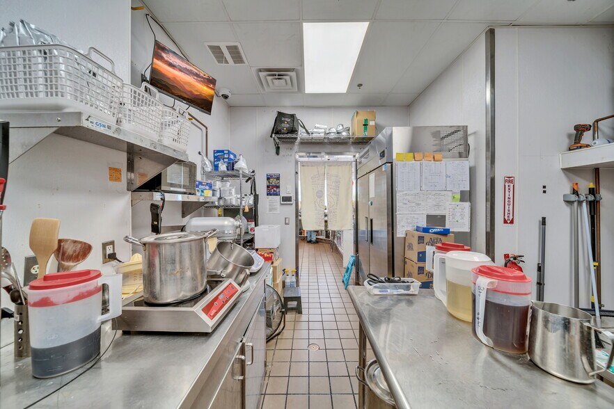 More Photos Of 1411 S Garfield Ave, Alhambra Office For Lease